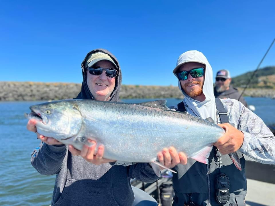 Ryan Tripp's Guide Service fishing Southern Oregon for King Salmon