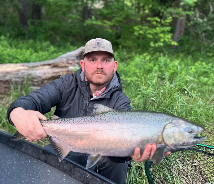 Ryan Tripp's Guide Service offers Rogue River Salmon Fishing