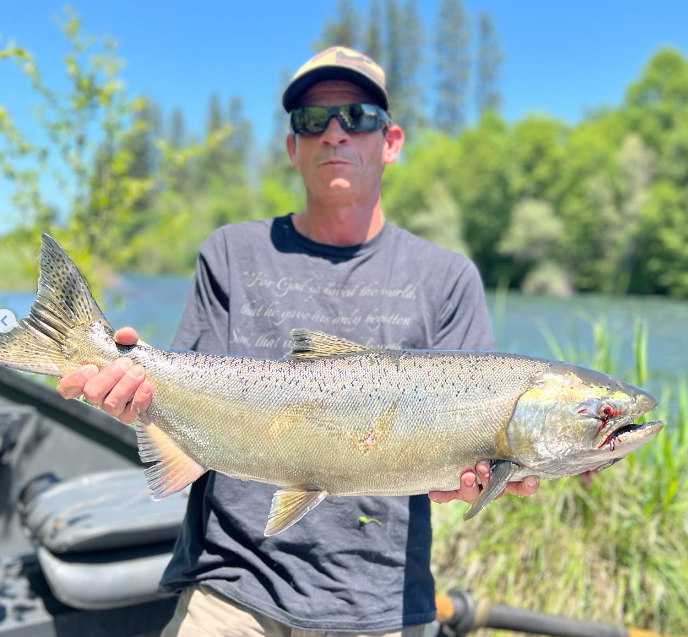Fishing the Rogue River with Fishing Guide Ryan Tripp